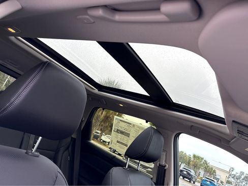 New 2026 Nissan Rogue S image 13