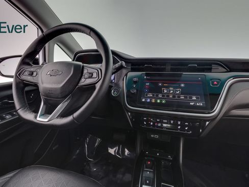 Used 2023 Chevrolet Bolt LT w/ Infotainment Package FWD image 25