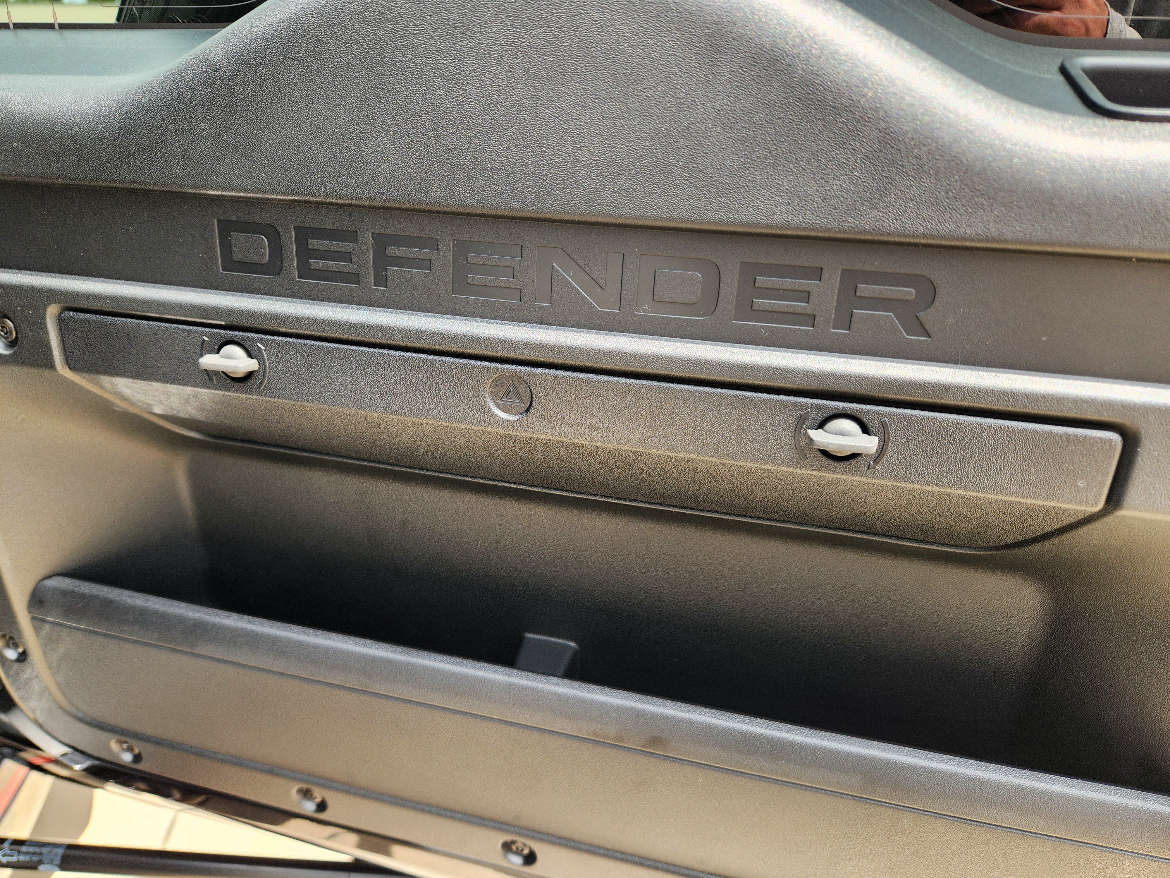 New 2026 Land Rover Defender 110 OCTA AWD/4WD image 28