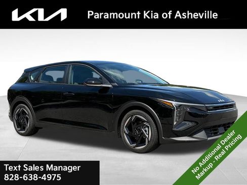 New 2026 Kia K4 EX FWD image 1