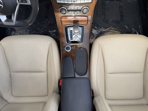Used 2019 Mercedes-Benz SLC 300 image 43