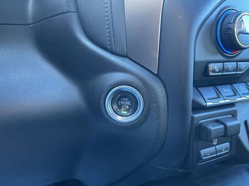 Used 2019 Chevrolet Silverado 1500 High Country w/ Z71 Off-Road Package image 18