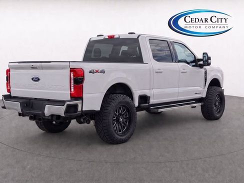 Used 2026 Ford F250 Lariat AWD/4WD image 3