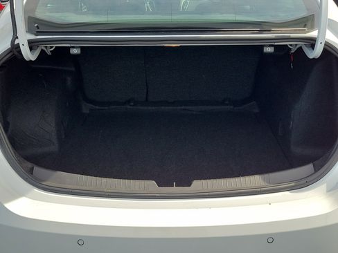 Used 2024 Chevrolet Malibu LT image 11