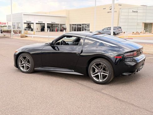 Certified 2026 Nissan Z Sport w/ Floor Mat Package RWD image 4