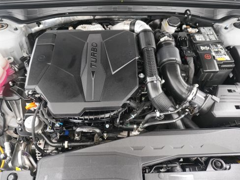 Used 2023 Kia K5 GT w/ GT1 Package FWD image 32