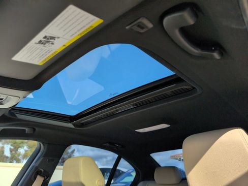 Used 2017 BMW 330i Sedan image 20