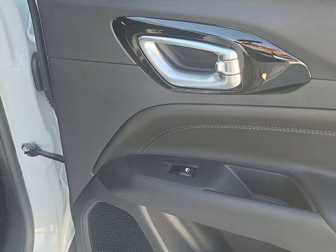 New 2026 Jeep Compass Latitude image 47