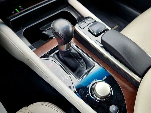 Used 2013 Lexus GS 350 AWD w/ Premium Pkg image 17