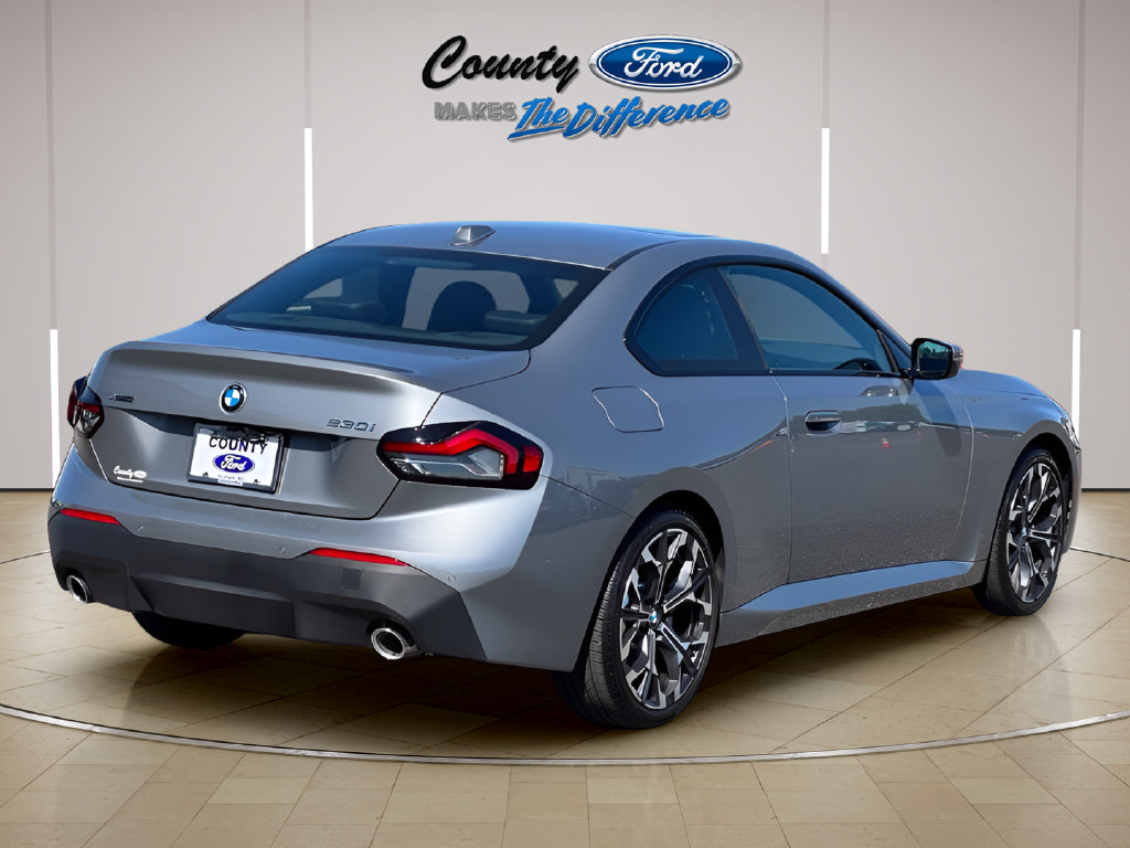 Used 2026 BMW 230i xDrive Coupe w/ Premium Package AWD/4WD image 8