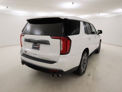 Certified 2023 GMC Yukon Denali Ultimate image 3