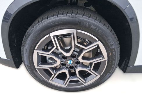 Used 2026 BMW X1 xDrive28i w/ Technology Package image 10