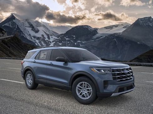 New 2026 Ford Explorer Active AWD/4WD image 7