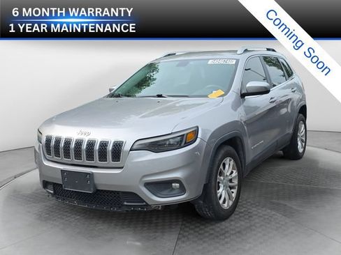Used 2019 Jeep Cherokee Latitude w/ Popular Appearance Group FWD image 1