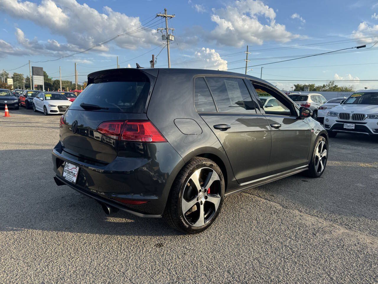 Used 2017 Volkswagen GTI Autobahn FWD image 5