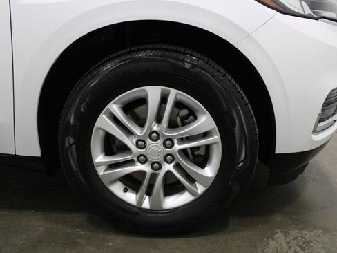 Used 2019 Buick Enclave Essence AWD/4WD image 5