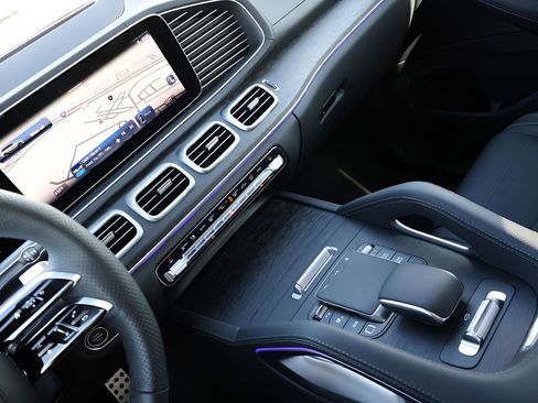 New 2026 Mercedes-Benz GLS 450 4MATIC image 20