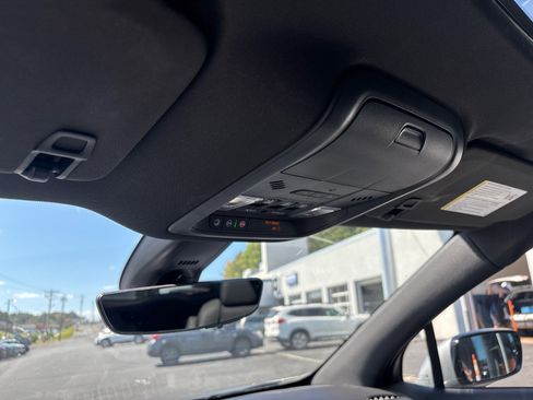 Used 2023 Buick Enclave Premium w/ Experience Buick Package image 29