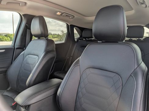 Certified 2023 Ford Escape Platinum w/ Premium Technology Package AWD/4WD image 25