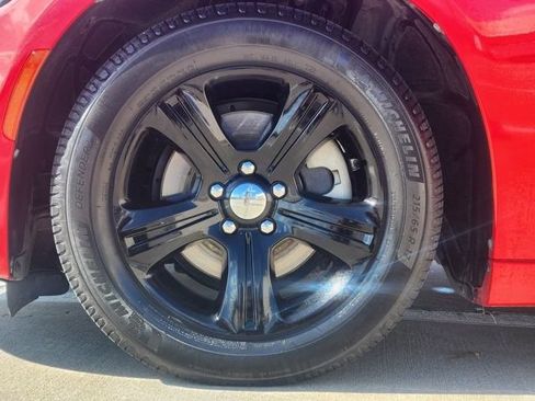 Used 2021 Dodge Charger SXT w/ Leather Interior Group RWD image 10