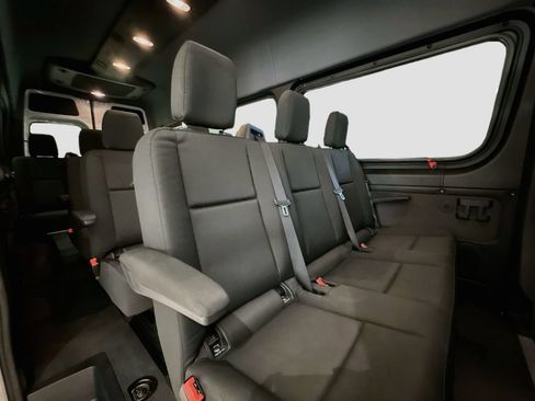 Used 2025 Mercedes-Benz Sprinter 2500 image 15