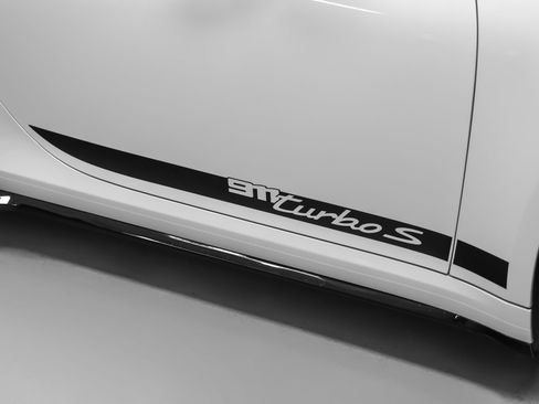 Certified 2025 Porsche 911 Turbo S AWD/4WD image 18