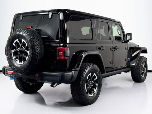 Used 2025 Jeep Wrangler Unlimited Rubicon 4xe image 5