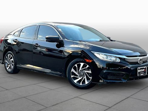 Used 2018 Honda Civic EX image 3