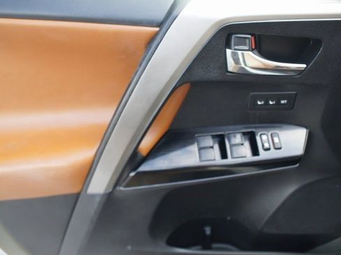 Used 2018 Toyota RAV4 Limited w/ Advanced Technology Package image 30