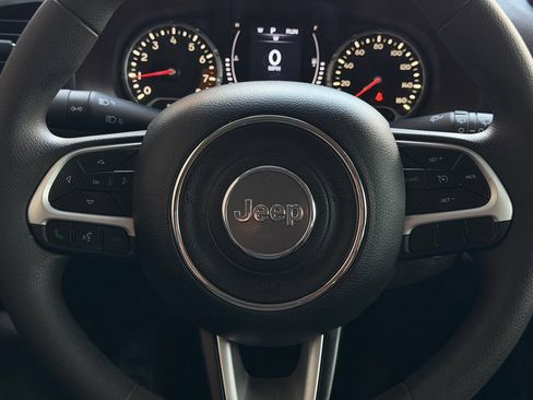 Used 2021 Jeep Renegade Sport image 29