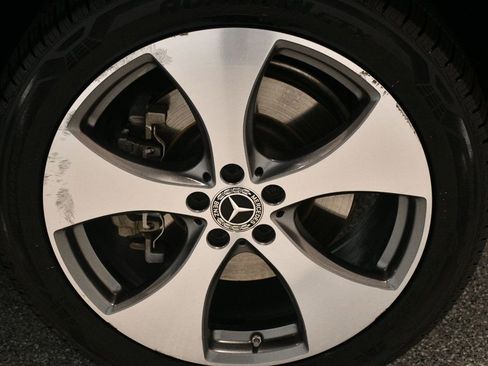 Used 2019 Mercedes-Benz GLE 400 4MATIC image 21