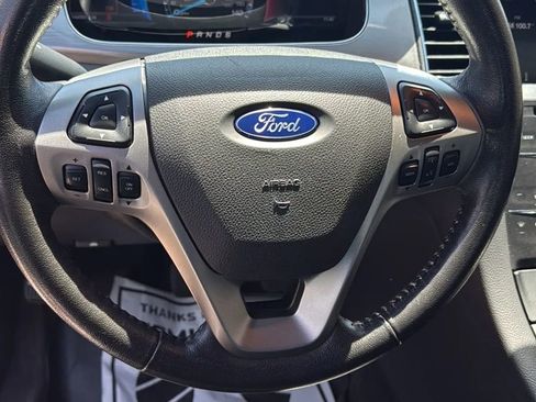 Used 2018 Ford Taurus SEL w/ Equipment Group 201A AWD/4WD image 18