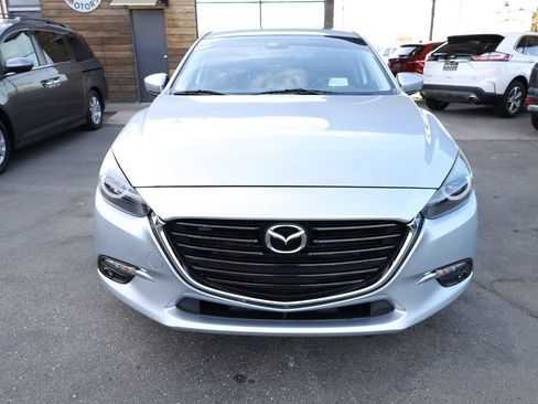 Used 2018 MAZDA MAZDA3 Grand Touring FWD image 3