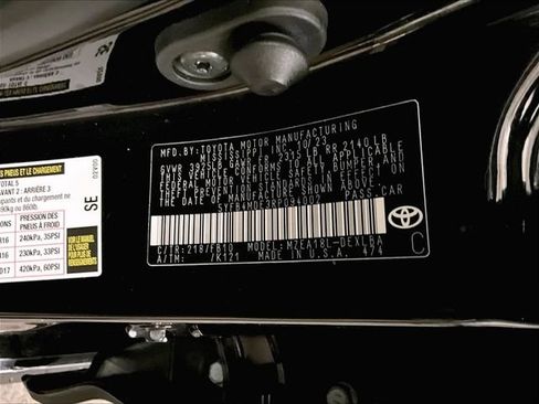 Used 2024 Toyota Corolla LE FWD image 32