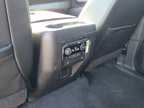 Used 2021 Chevrolet Suburban Premier w/ Premium Package AWD/4WD image 11
