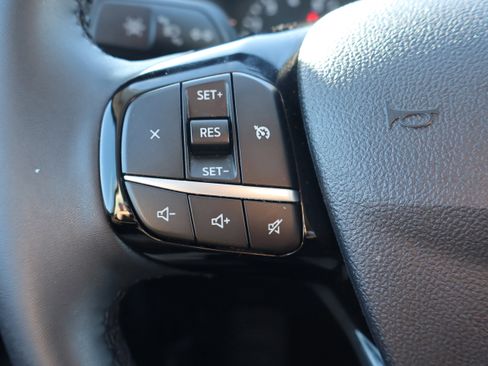 Used 2022 Ford Escape SEL image 16