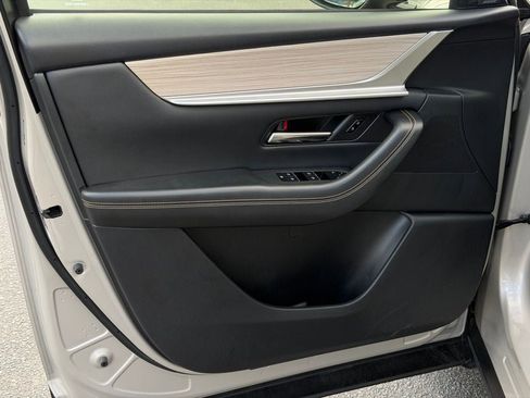 Used 2024 MAZDA CX-90 3.3 Turbo w/ Premium Package image 26