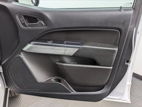 Used 2022 Chevrolet Colorado LT w/ Fleet Safety Package image 14