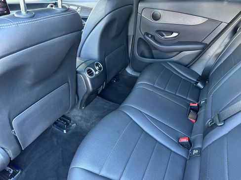 Used 2020 Mercedes-Benz GLC 300 4MATIC image 12