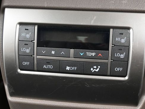 Used 2021 Lexus GX 460 Premium w/ Accessory Package AWD/4WD image 39