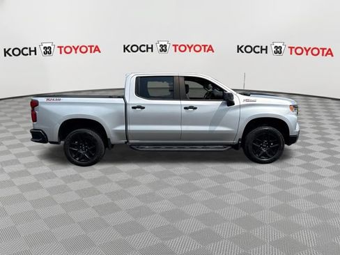 Used 2022 Chevrolet Silverado 1500 LT Trail Boss w/ Convenience Package II AWD/4WD image 9