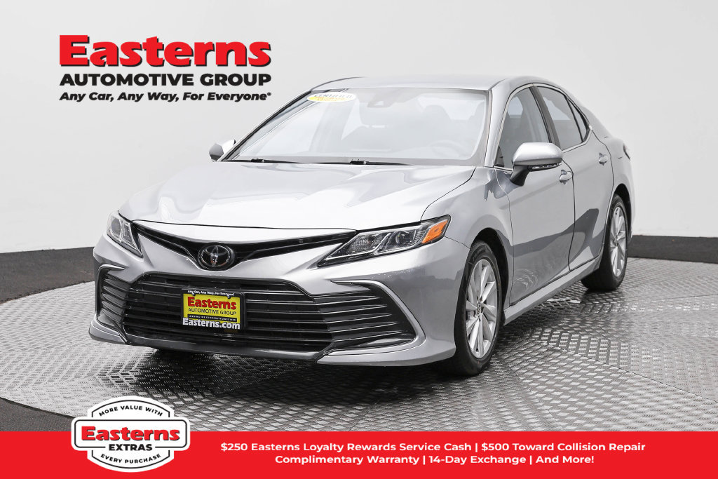 Used 2023 Toyota Camry LE FWD image 1