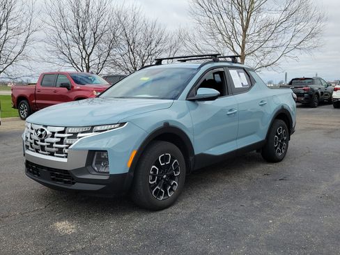 Used 2023 Hyundai Santa Cruz SEL Premium image 2