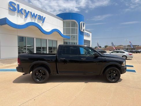 Used 2024 RAM 1500 Warlock AWD/4WD image 11