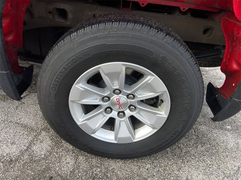 Used 2024 GMC Sierra 1500 SLE image 21