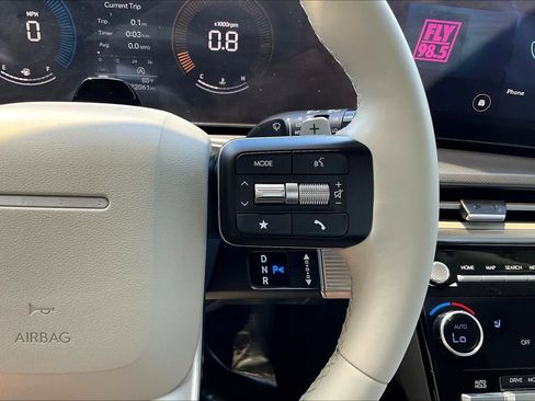 Used 2025 Hyundai Santa Fe SEL image 19