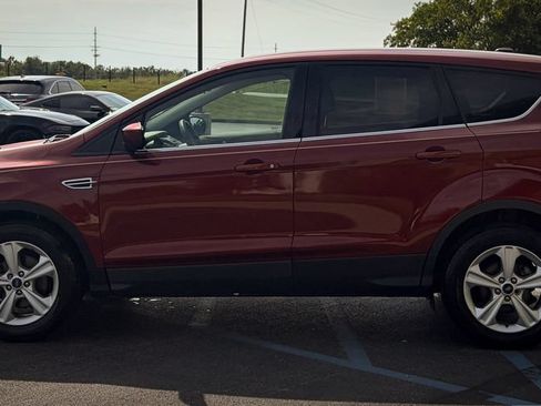 Used 2016 Ford Escape SE FWD image 18