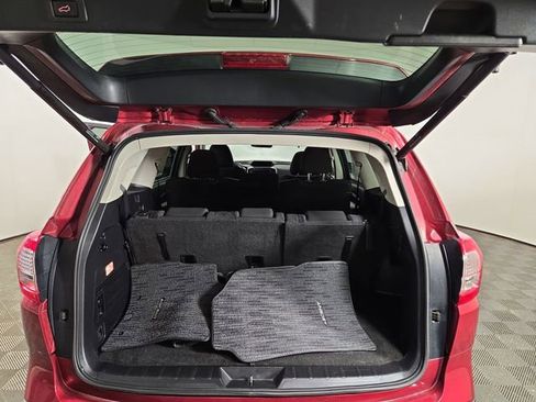 Used 2019 Subaru Ascent Premium image 32