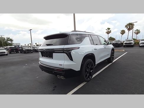 New 2026 Chevrolet Traverse RS w/ LPO, Floor Liner Package FWD image 15