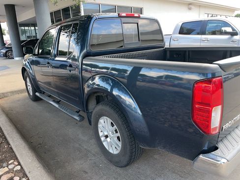 Used 2016 Nissan Frontier SV RWD image 8